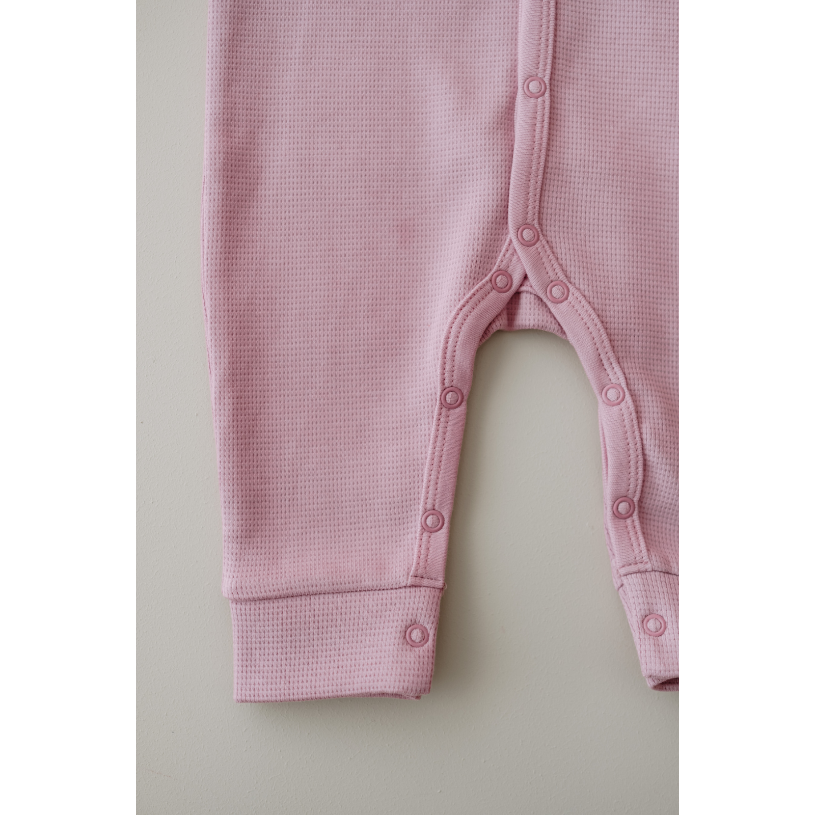 Uzun Kollu Nakış İşlemeli Waffle Kumaş Bebek Tulum