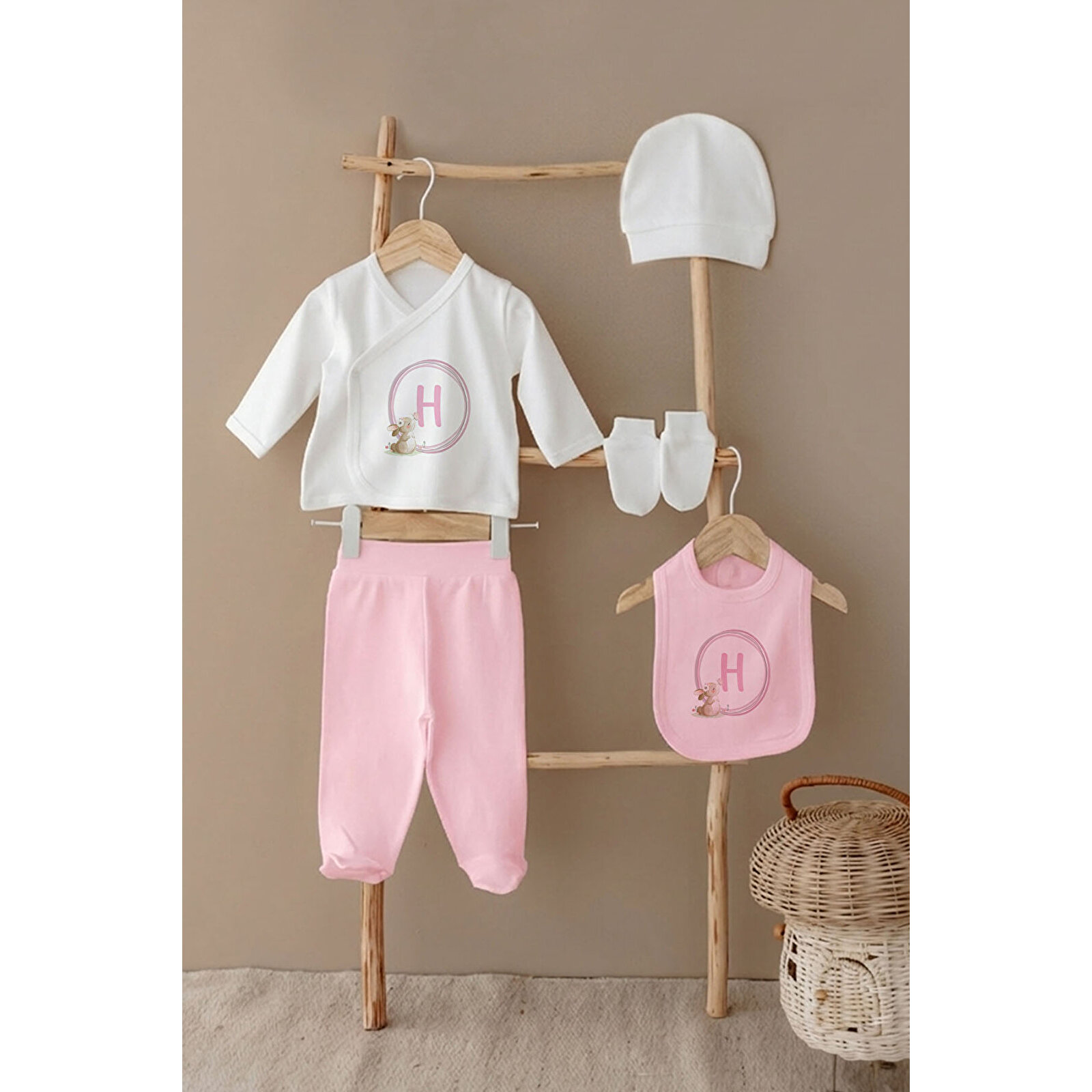 5'li Hastane Çıkışı - Sevimli Tavşan Harf Serisi - H Harfi 5'li Hastane Çıkışı - Sevimli Tavşan Harf Serisi - H Harfi