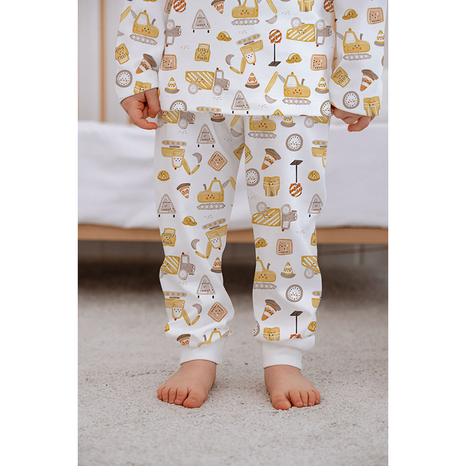 Erkek Bebek Çocuk Pijama Takımı Uzun Kollu Üst ve Alt Takım - Sevimli İş Makineleri