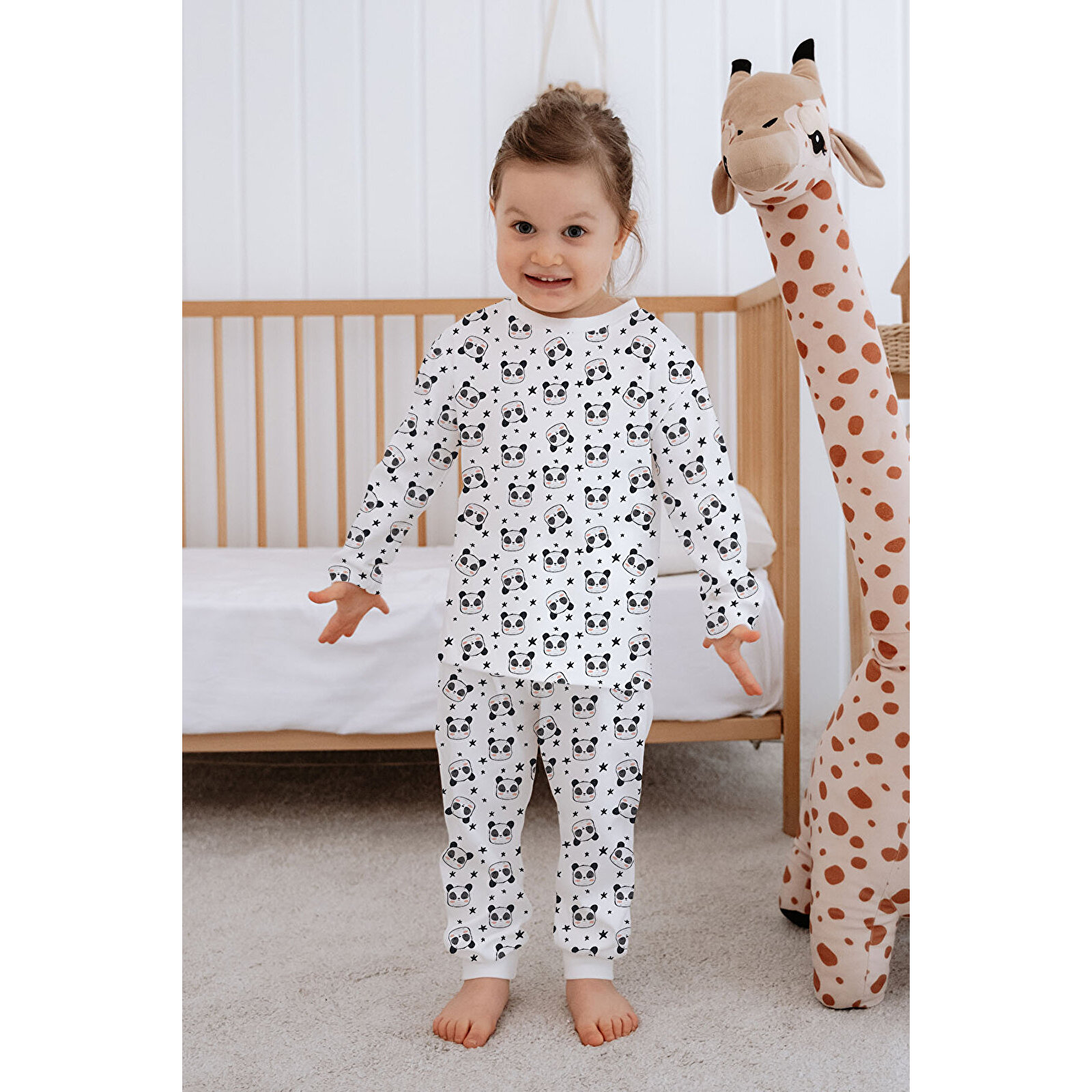 Kız Bebek Çocuk Pijama Takımı Uzun Kollu Üst ve Alt Takım - Sevimli Panda