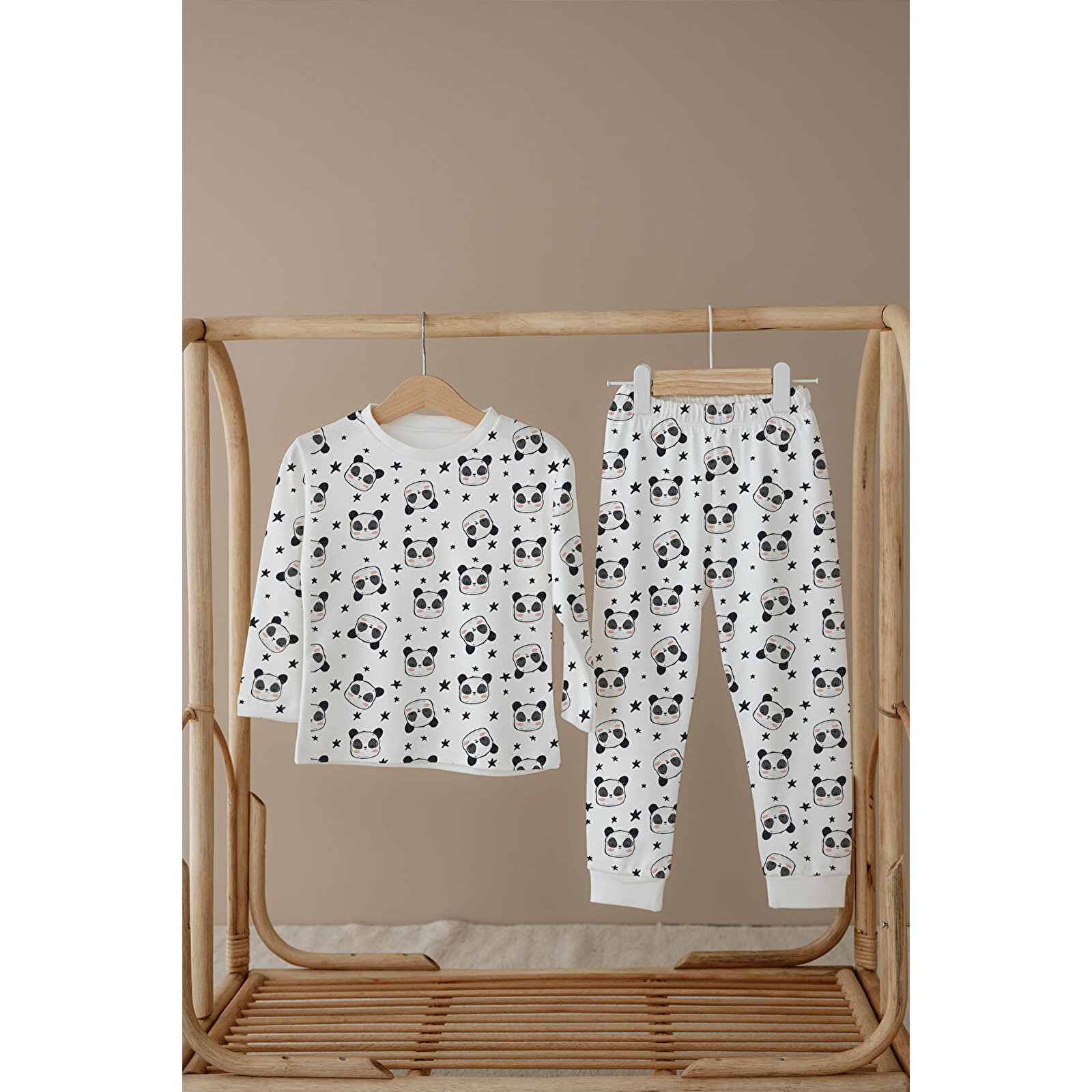 Kız Bebek Çocuk Pijama Takımı Uzun Kollu Üst ve Alt Takım - Sevimli Panda