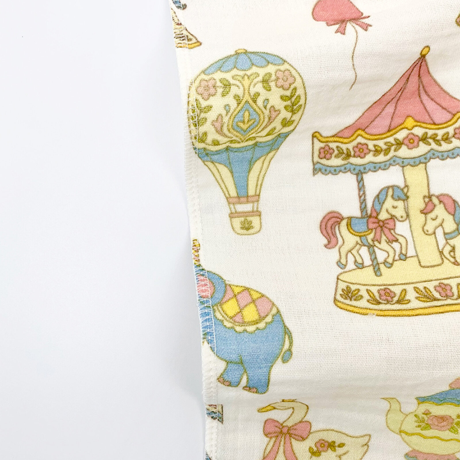 2 Katlı Müslin Örtü - Atlı Karınca Desenli - %100 Pamuk - 75x95 cm