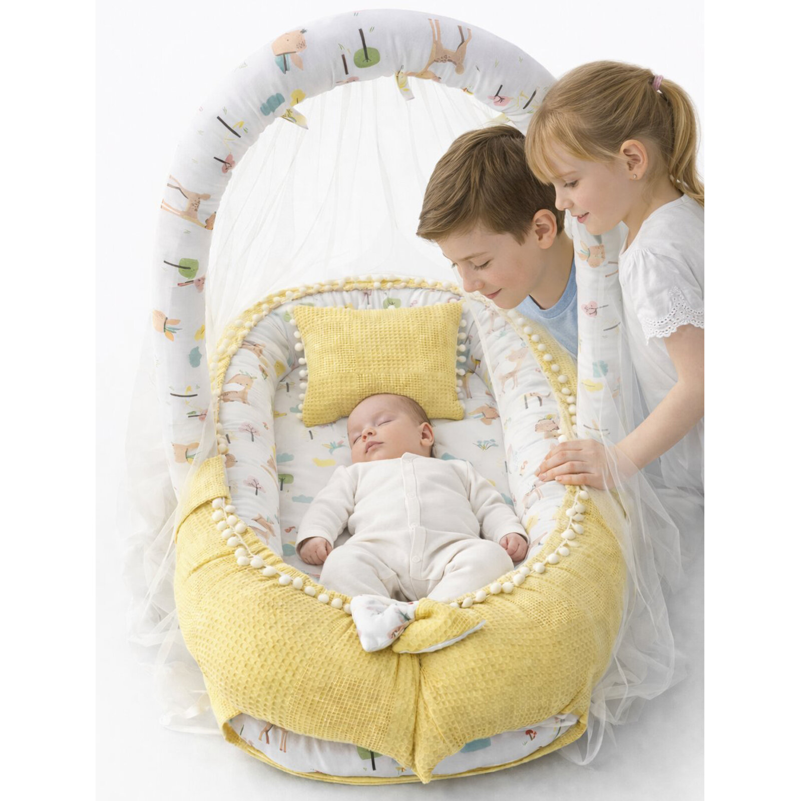 Sarı Waffle Pike Kumaş Ceylan Tasarım Ponponlu Babynest Oyuncak Aparat - Cibinlik Tüllü Yatak