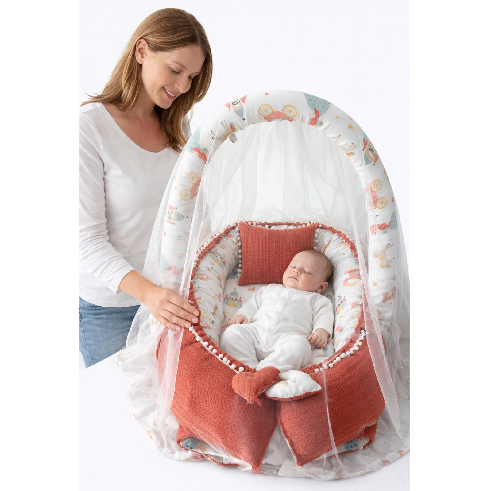 Jaju Baby Kiremit Örgü Kumaş ve Müslin Kumaş Ponponlu Babynest Oyuncak Aparat ve Cibinlik Tüllü Set