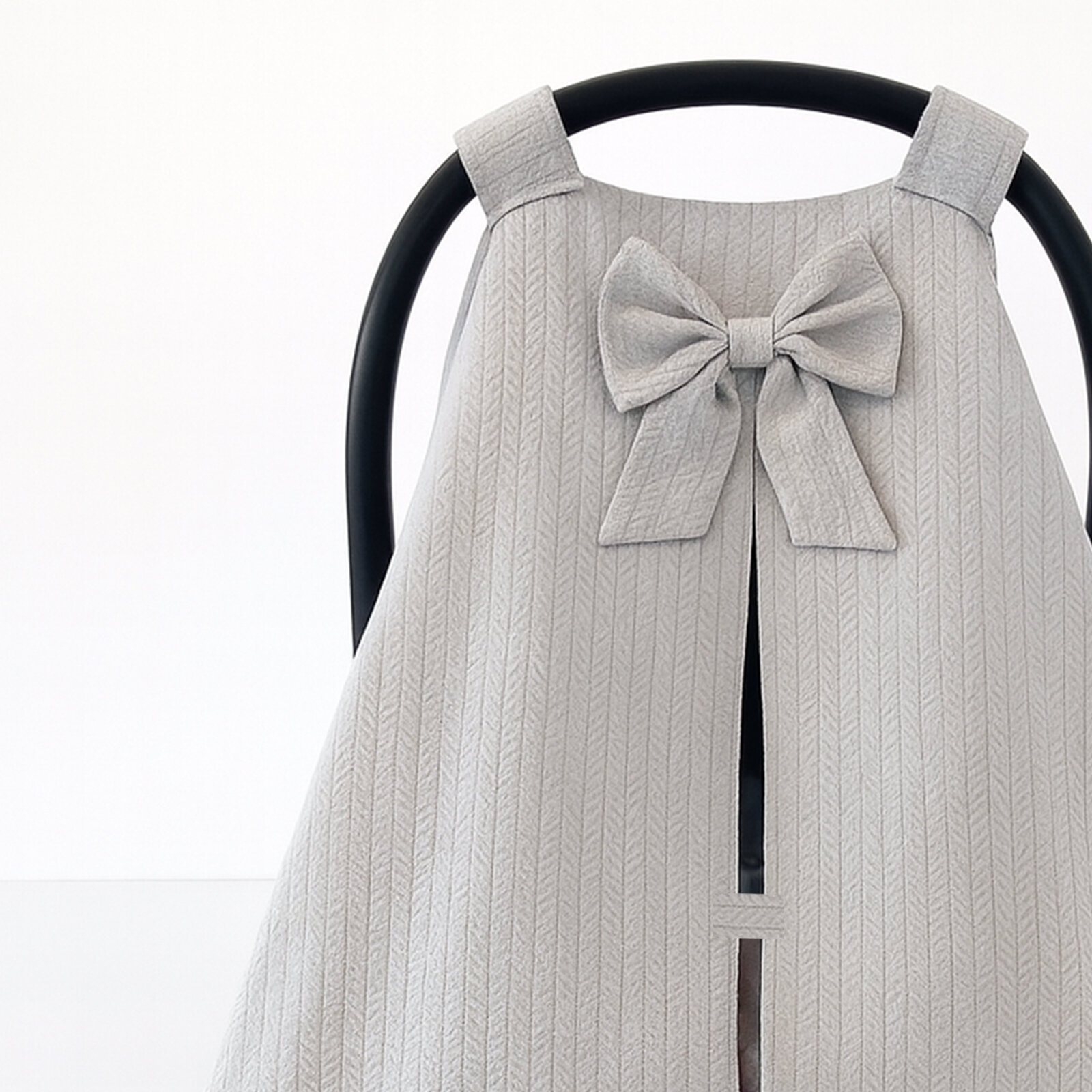 Gri Örgü (Pike) Kumaş Puset & Ana Kucağı Örtüsü – Çıt Çıt Detaylı, Fiyonklu Gri Örgü (Pike) Kumaş Puset & Ana Kucağı Örtüsü – Çıt Çıt Detaylı, Fiyonklu