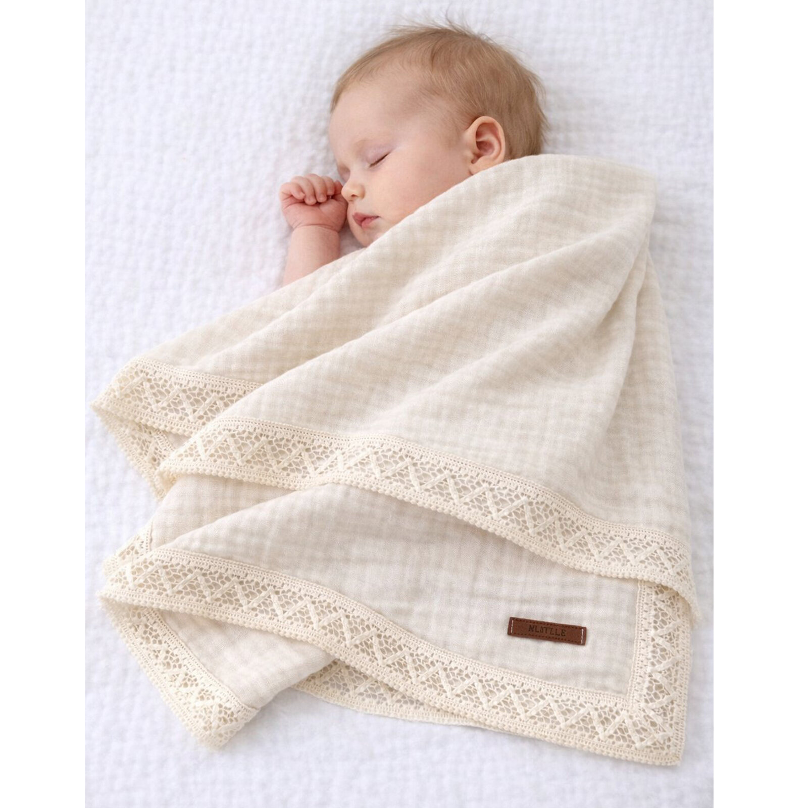 4 Katlı Müslin Güpürlü Bebek Battaniyesi 110x110 cm – Nefes Alan %100 Pamuk
