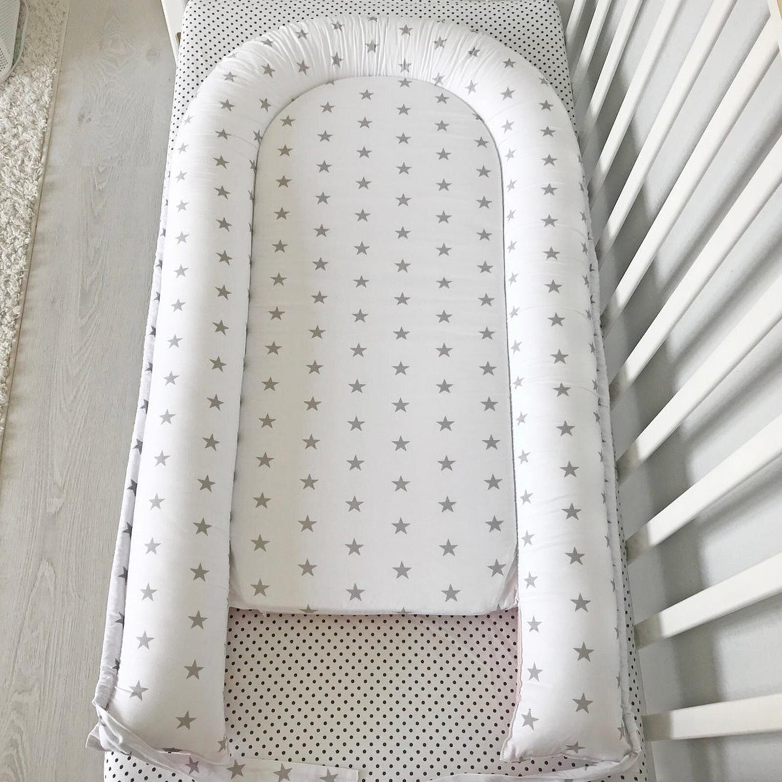 Pudra ve Gri Yıldız Kulaklı Babynest - Şık, Rahat ve Kusursuz Koruma