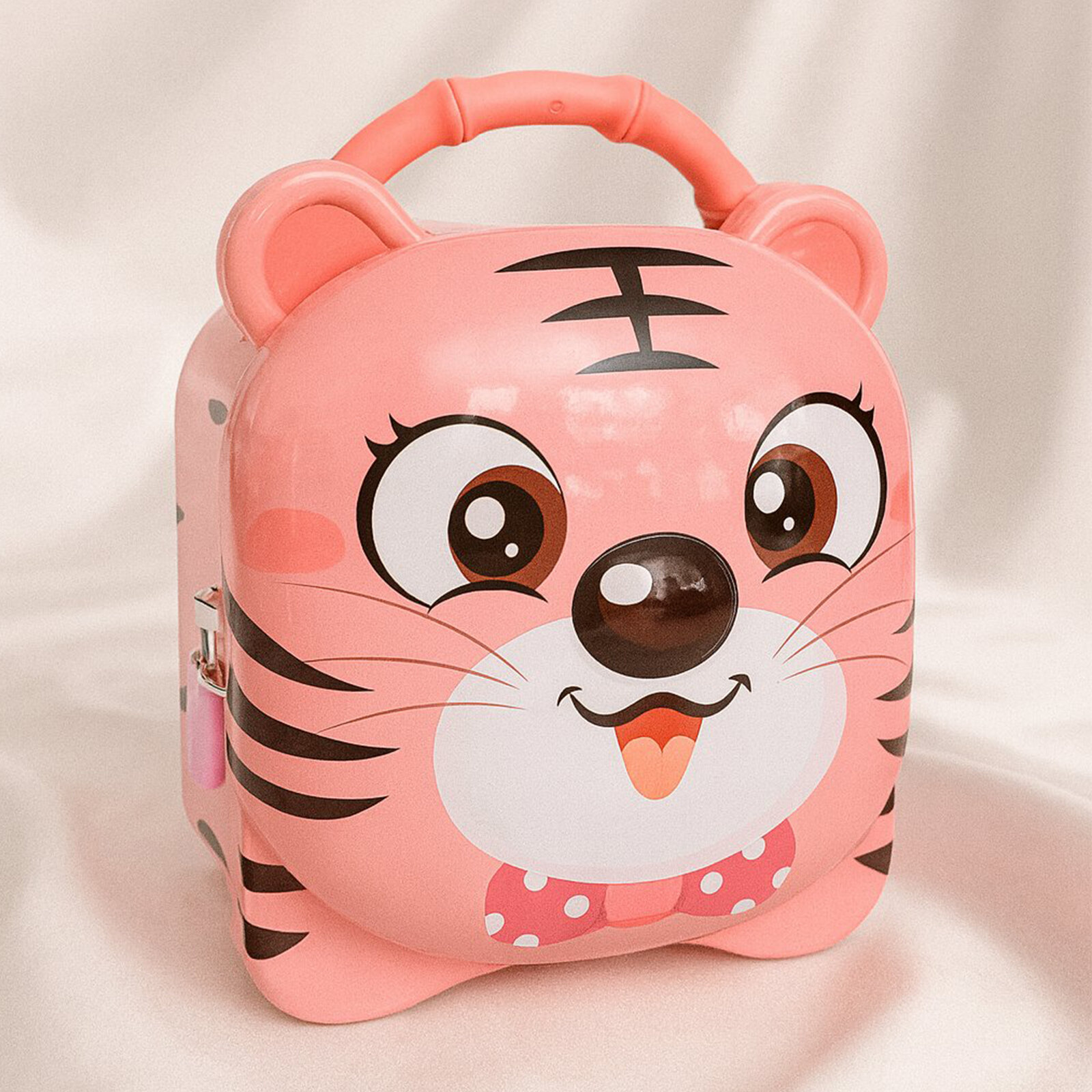 Pembe Ayı Figürlü Çocuk Kumbarası – Taşıma Saplı, Kilitli, Metal Kumbara