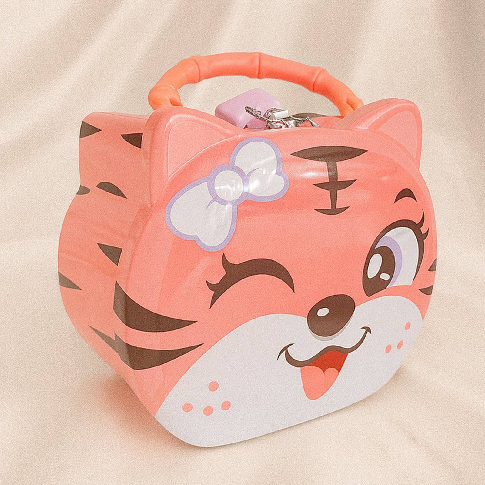 Pembe Kedi Figürlü Çocuk Kumbarası – Taşıma Saplı, Kilitli, Metal Kumbara