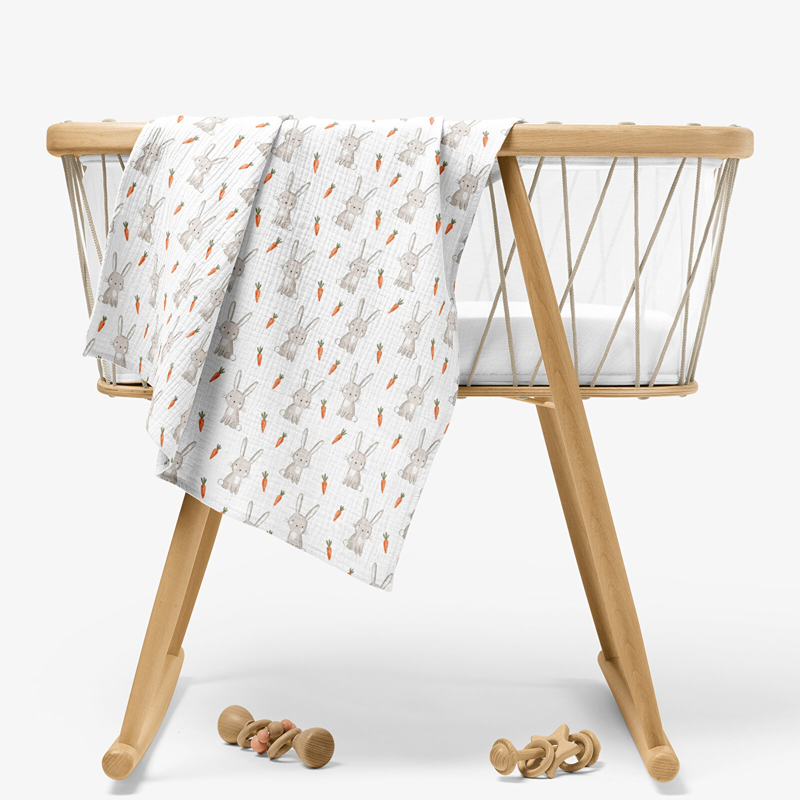 4 Katlı Müslin Örtü - Tavşan ve Havuç Desenli Bebek Müslin Battaniyesi - 100x110 Cm