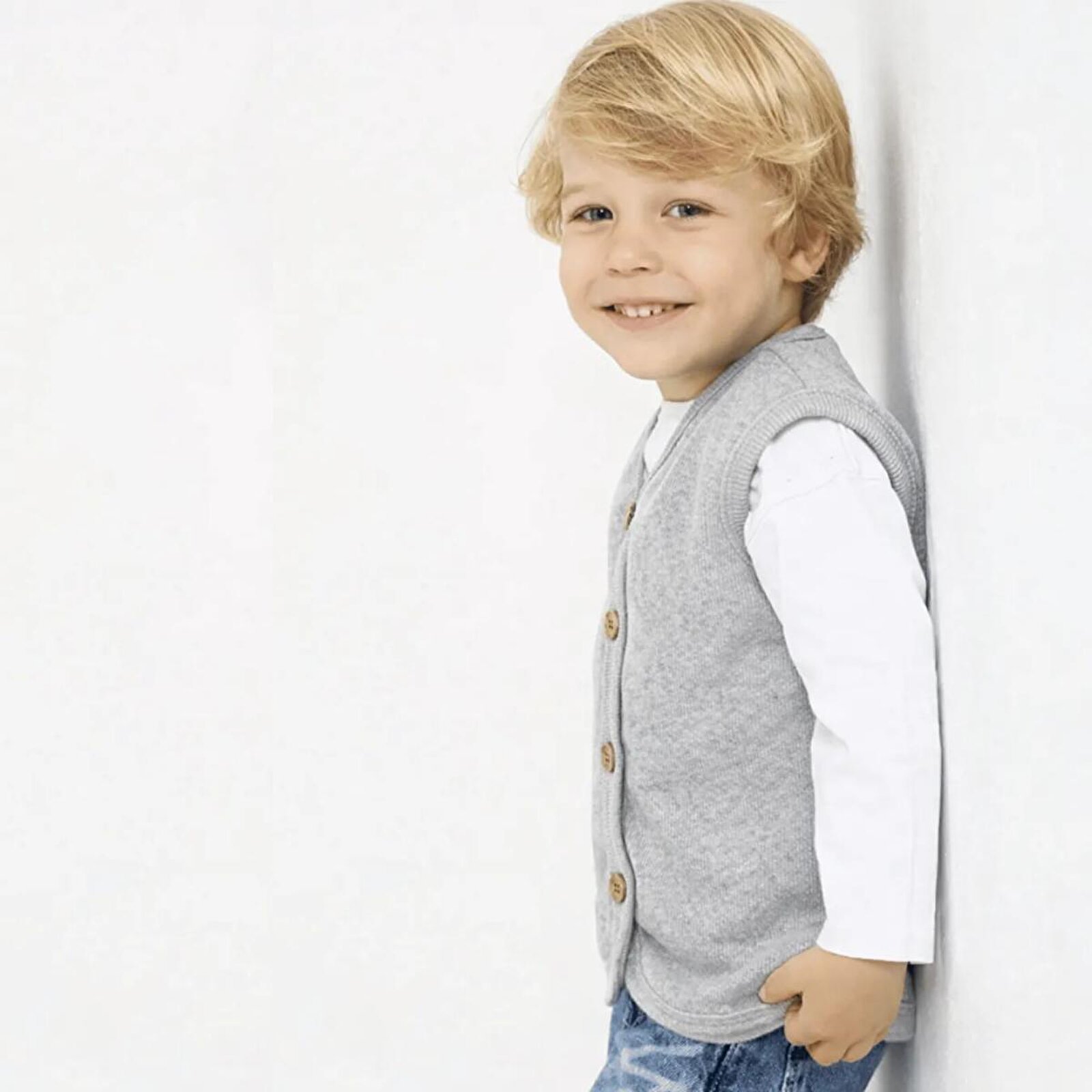Erkek Bebek Selanik Yelek V Yaka Erkek Bebek Selanik Yelek V Yaka