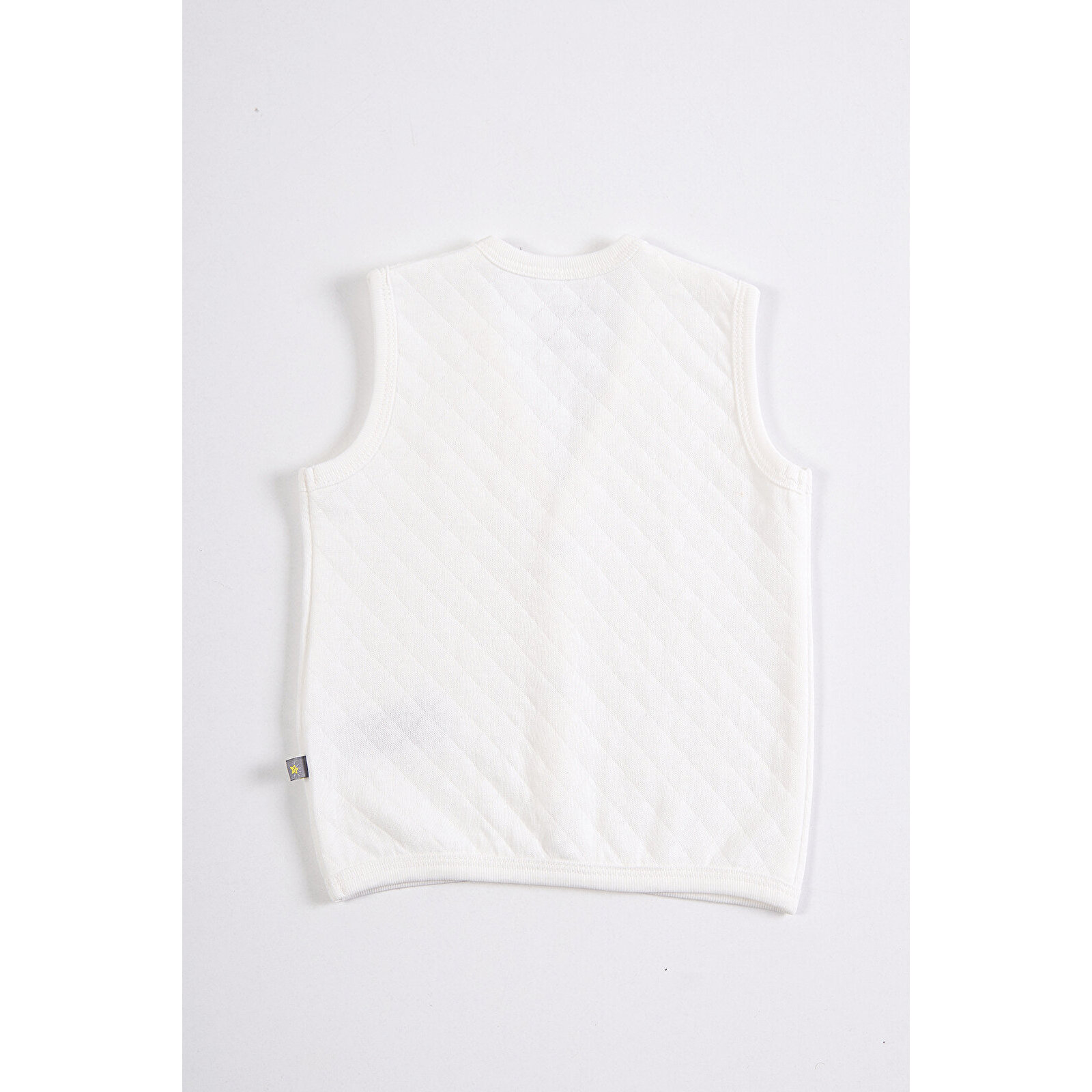 Kapitone Bebek Yelek- Beyaz