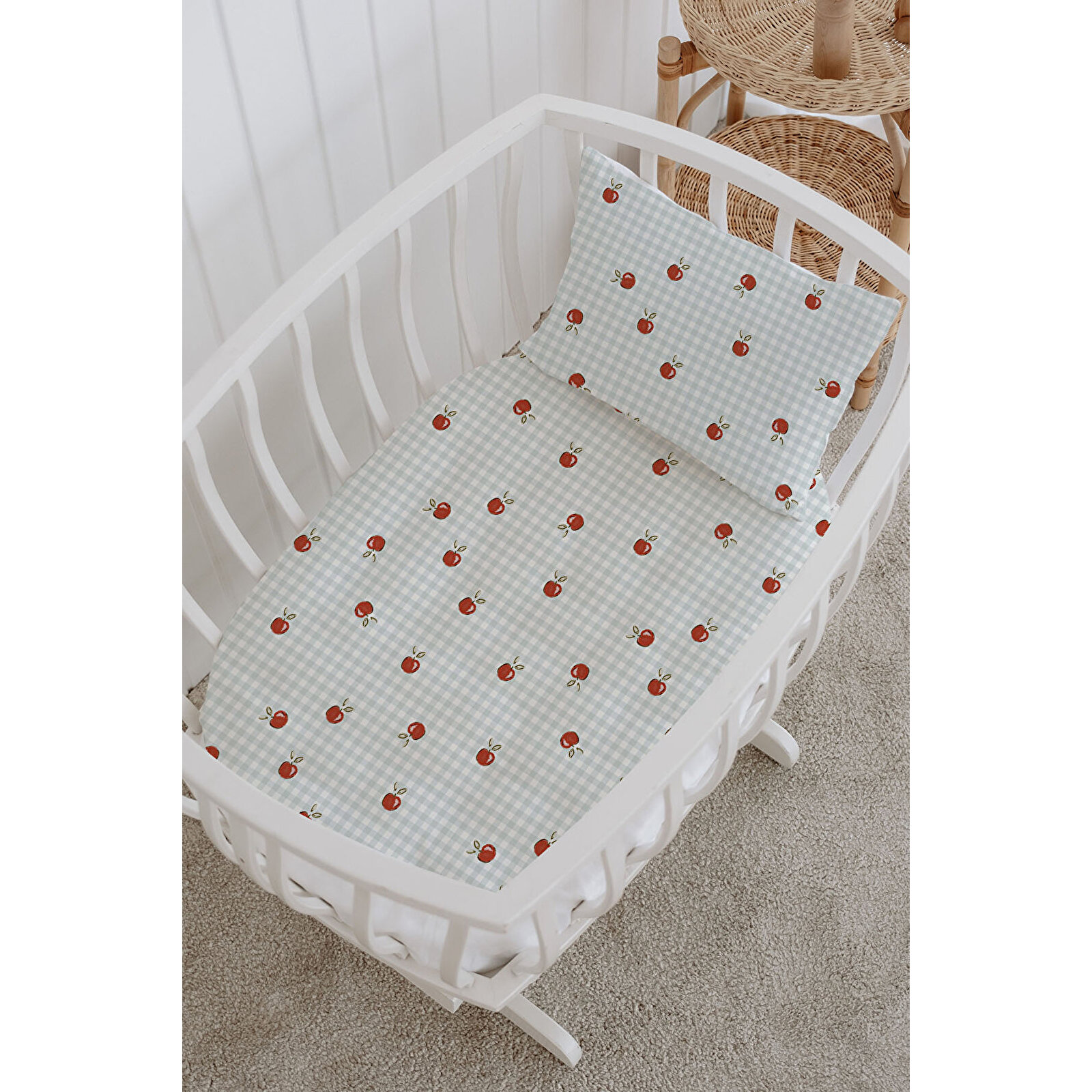 %100 Pamuklu Poplin Anne Yanı Beşik Nevresim Seti 60x100 cm - Pötikare Elmalar
