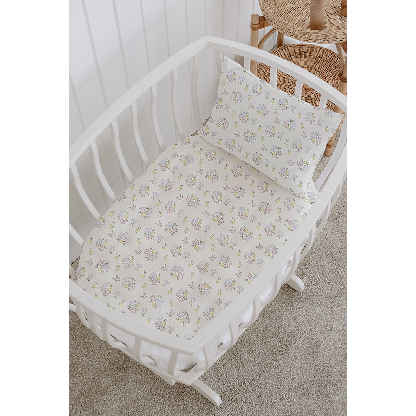 %100 Pamuklu Poplin Anne Yanı Beşik Nevresim Seti 60x100 cm - Sevimli Kış Ayıları