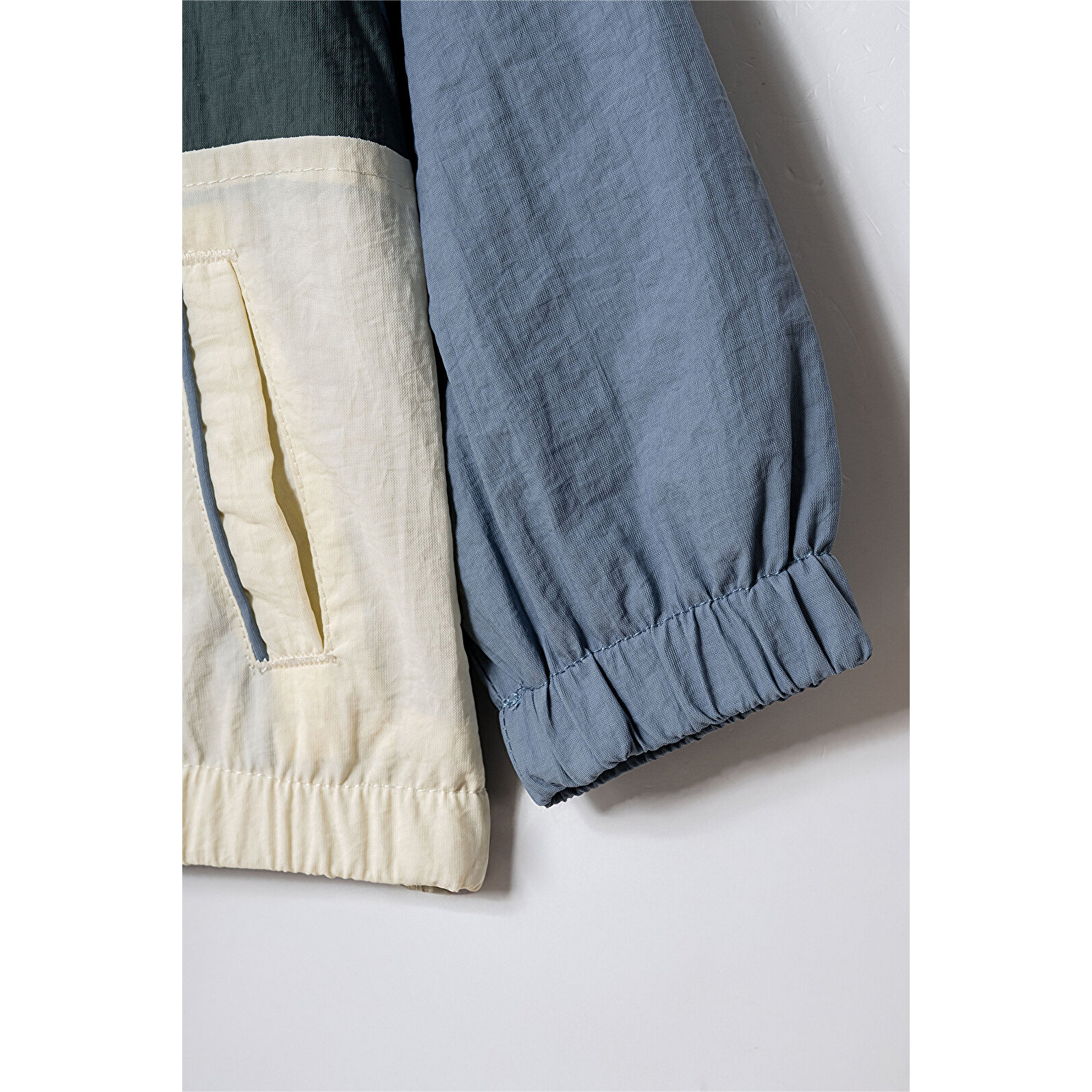 Erkek Çocuk Kapüşonlu Yağmurluk 1 - 5 Yaş