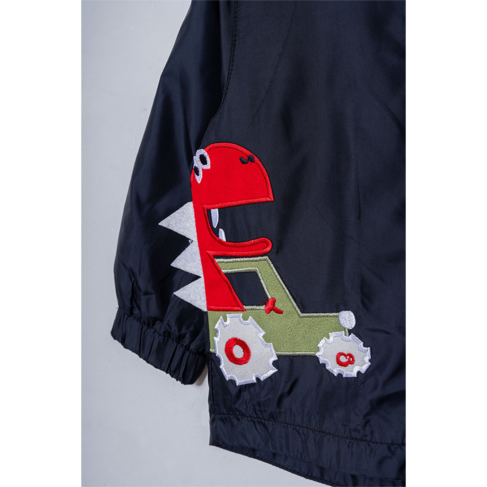 Erkek Çocuk Kapüşonlu Nakışlı Yağmurluk & Rüzgarlık 1 - 5 Yaş