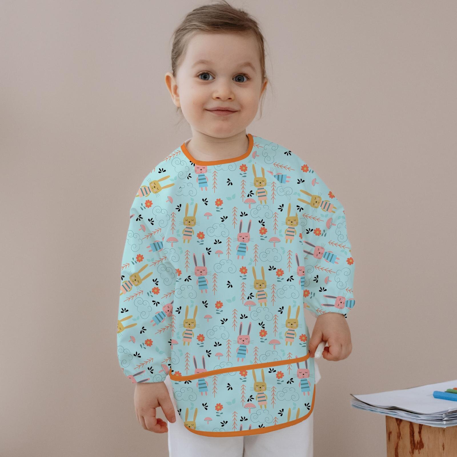 Uzun Kollu Mama ve Faaliyet Önlüğü, Aktivite ve Boyama Önlüğü, Sevimli Tavşan Desen