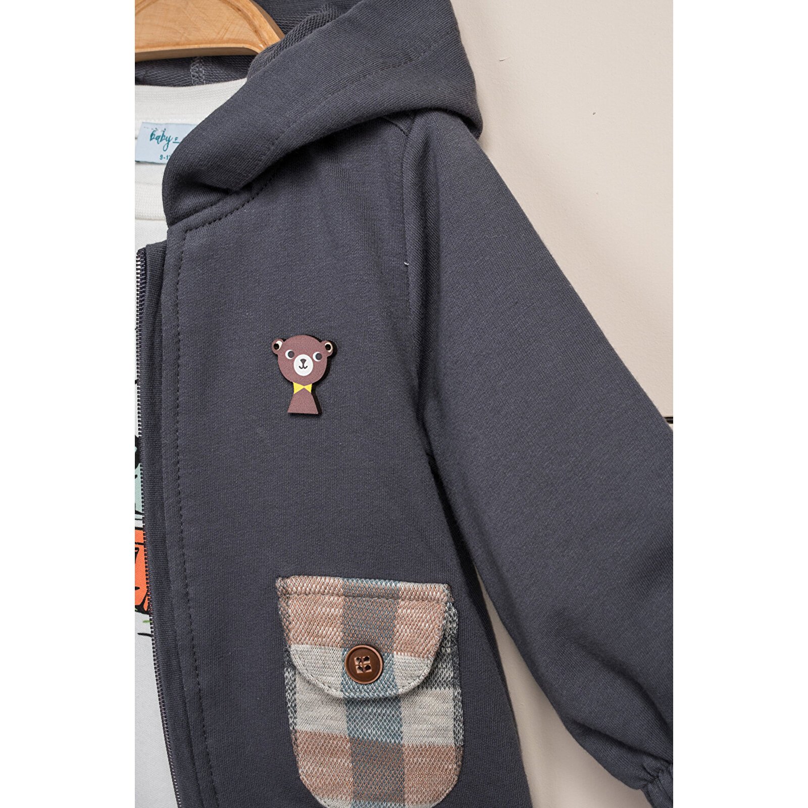 Kapüşonlu Puantiyeli 3'Lü Takım Kapüşonlu Puantiyeli 3'Lü Takım