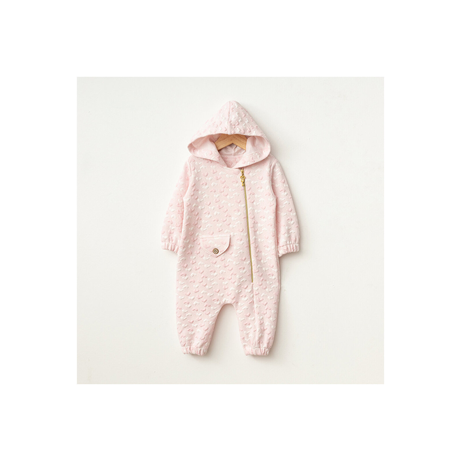 Kalpli Kapüşonlu Tulum Kalpli Kapüşonlu Tulum