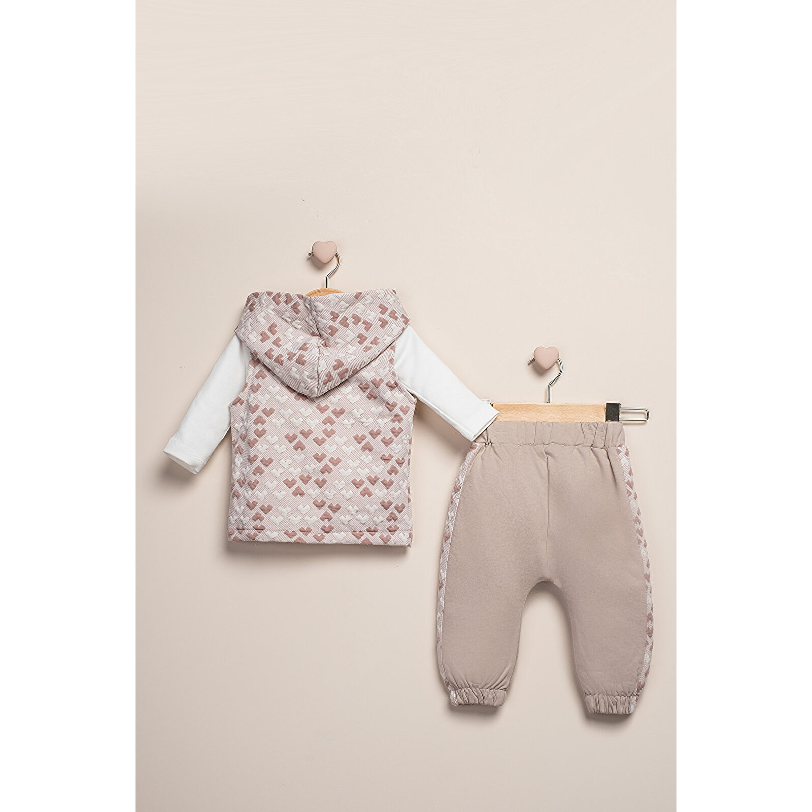 Yelekli Kalp Desen 3'Lü Takım