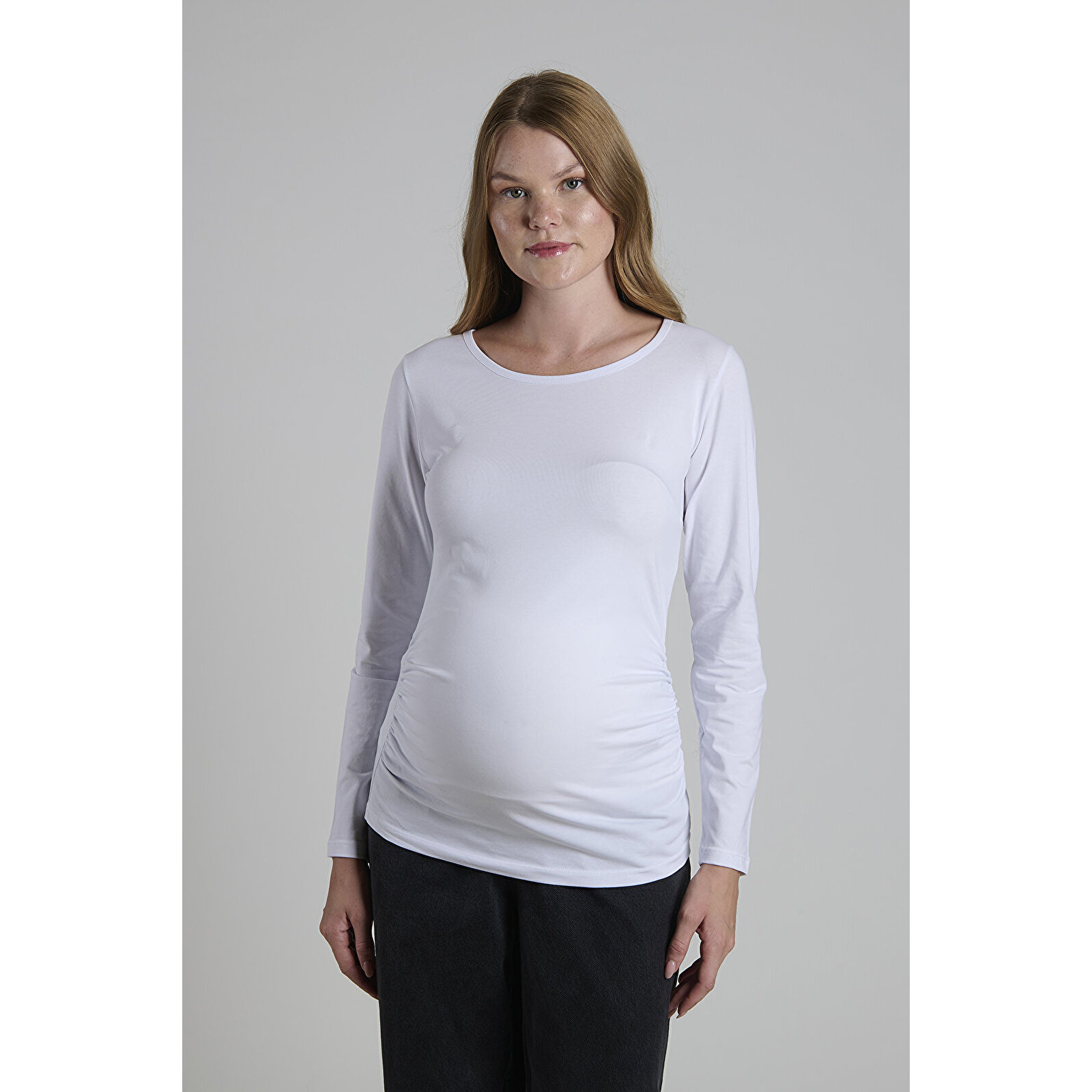 Beyaz Bisiklet Yaka Uzun Kollu Kadın Hamile Tişört