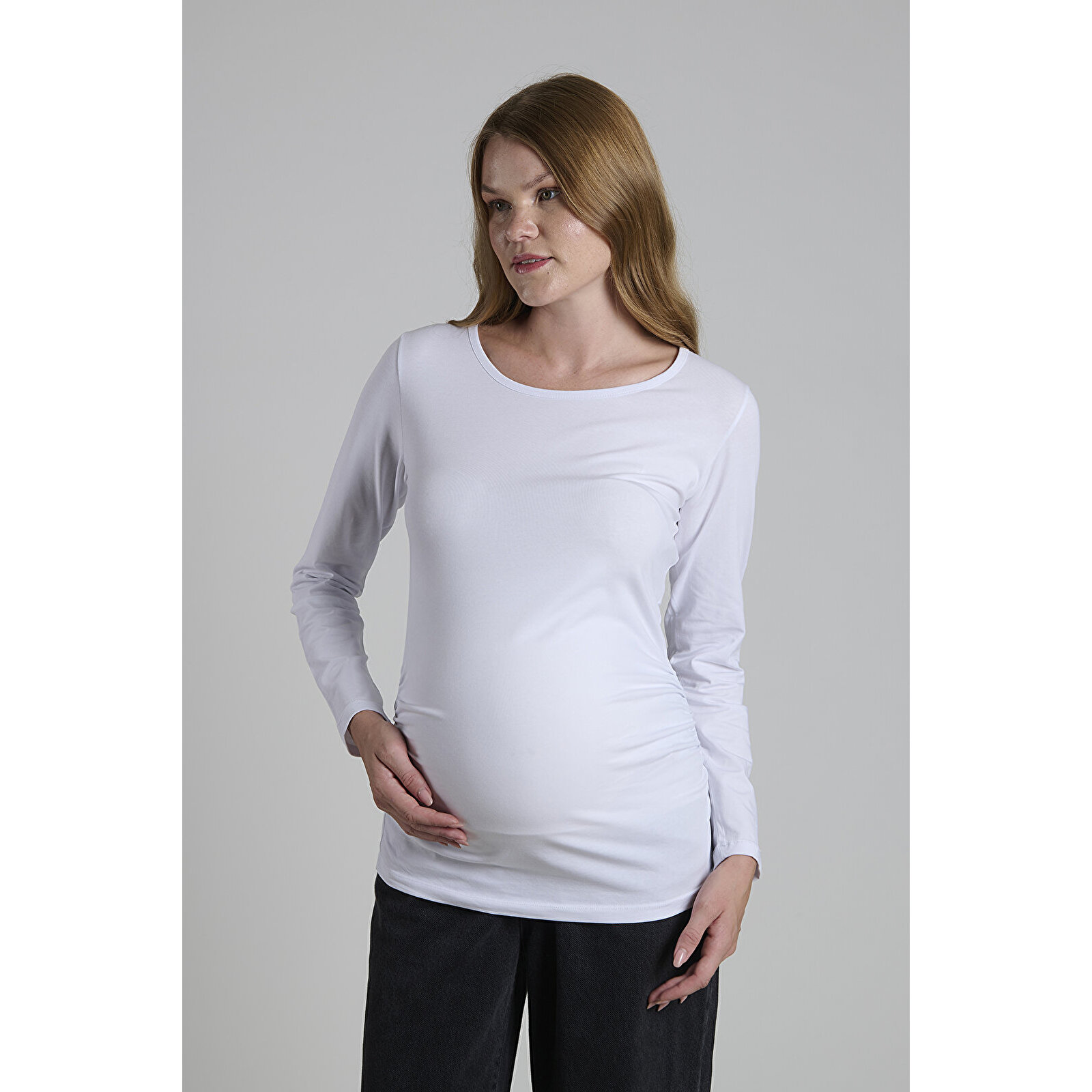 Beyaz Bisiklet Yaka Uzun Kollu Kadın Hamile Tişört