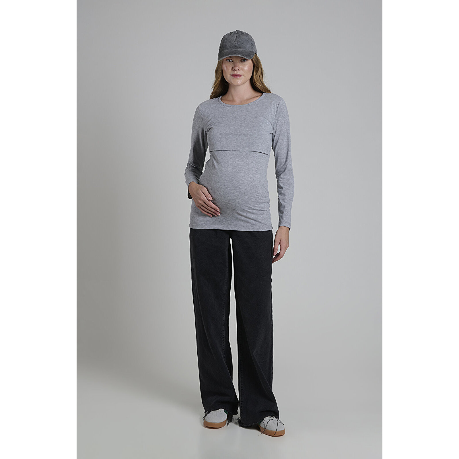 GRİ Bisiklet Yaka Uzun Kollu Kadın Emzirme Tişört GRİ Bisiklet Yaka Uzun Kollu Kadın Emzirme Tişört