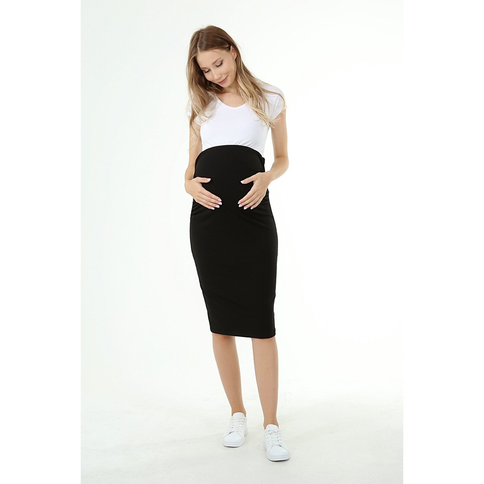 Siyah Beli Ayarlı Lastikli Kadın Kısa Hamile Etek Siyah Beli Ayarlı Lastikli Kadın Kısa Hamile Etek
