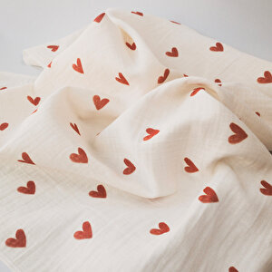 2 Katlı Müslin Örtü Kırmızı Kalp Desenli 75x95 Cm - %100 Pamuk - 2 Katlı Müslin Örtü Kırmızı Kalp Desenli 75x95 Cm - %100 Pamuk -