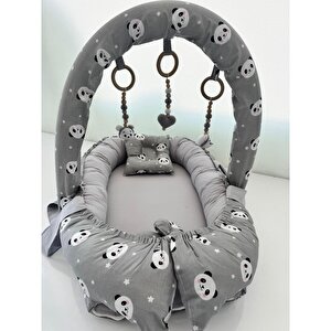 Babynest Lüks Tasarım Ortopedik Anne Yanı Bebek Yatağı Oyuncaklı 3'lü Set, Gri Panda Babynest Lüks Tasarım Ortopedik Anne Yanı Bebek Yatağı Oyuncaklı 3'lü Set, Gri Panda