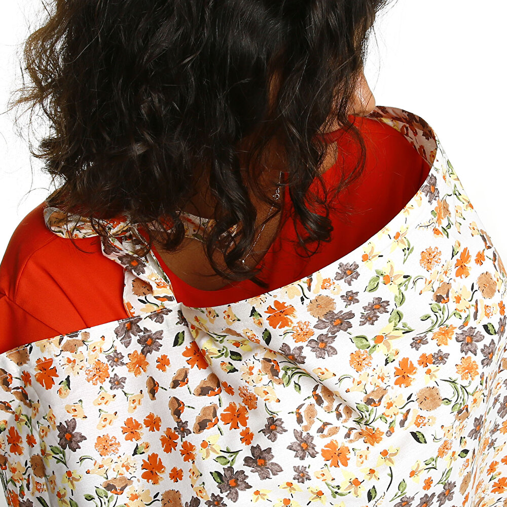 Desenli Emzirme Önlüğü