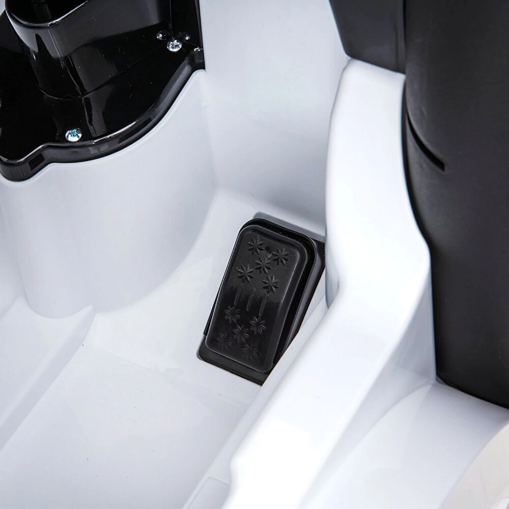 Benz Tır 12 V Akülü Araba 4*2 Beyaz