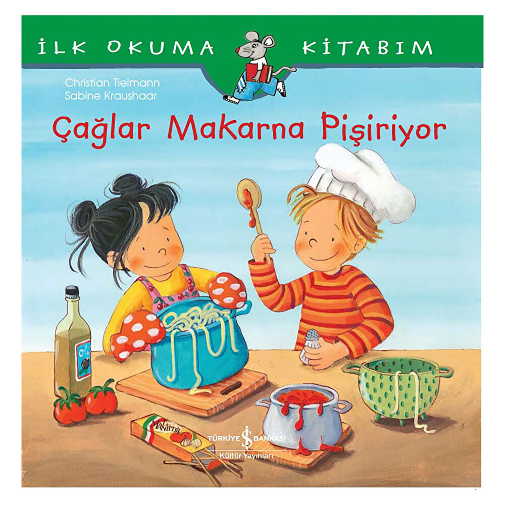 Çağlar Makarna Pişiriyor