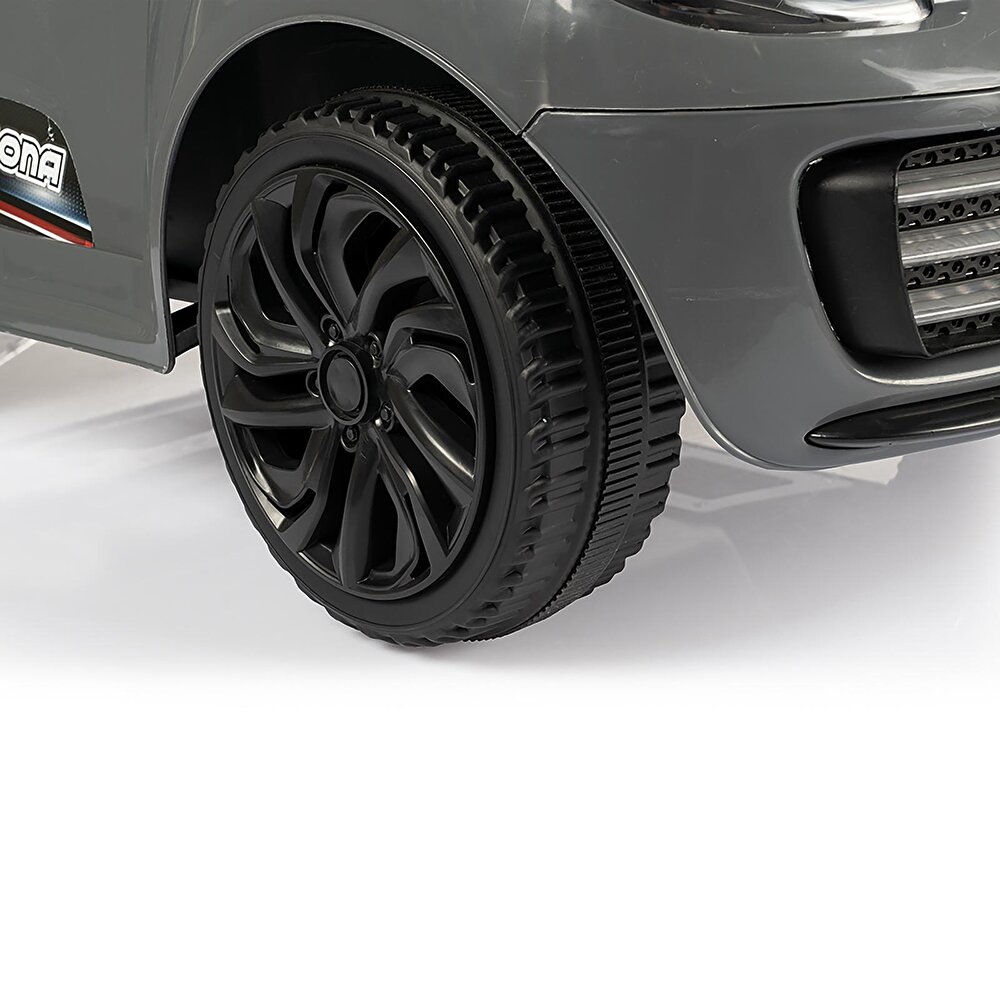 Daytona 12 V  Akülü Araba Uzaktan Kumandalı 4*2 Gri