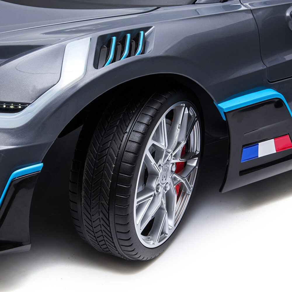 baby toys Bugatti Divo 12 V Akülü Araba Uzaktan Kumandalı 4*2 Gri