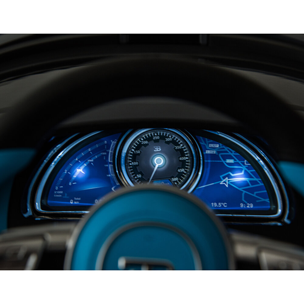 baby toys Bugatti Divo 12 V Akülü Araba Uzaktan Kumandalı 4*2 Gri
