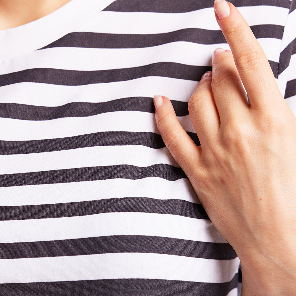 Hamile Tişört Süprem Çizgili Anne Giyim Bisiklet Yaka Kısa Kol Beyaz