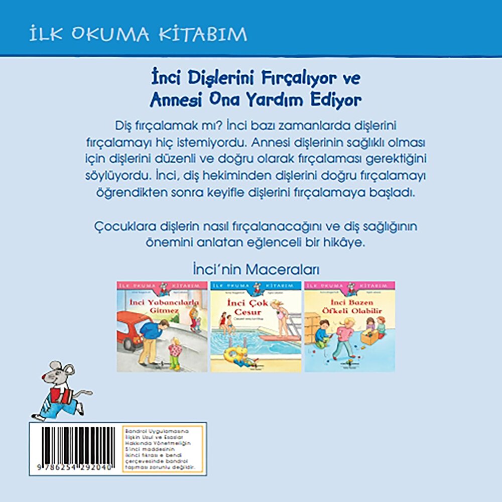 İnci Dişlerini Fırçalıyor Ve Annesi Ona Yardım Ediyor