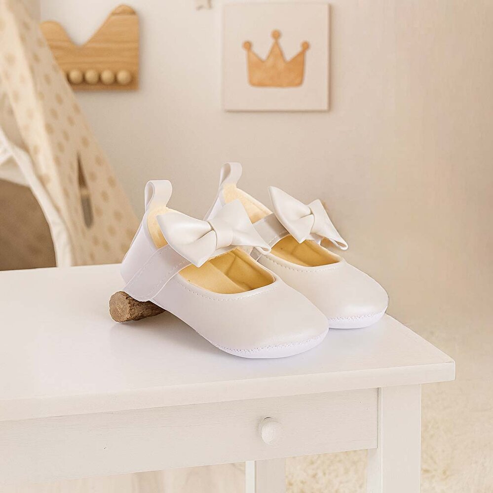 Kız Bebek Yürüme Öncesi Suni Deri