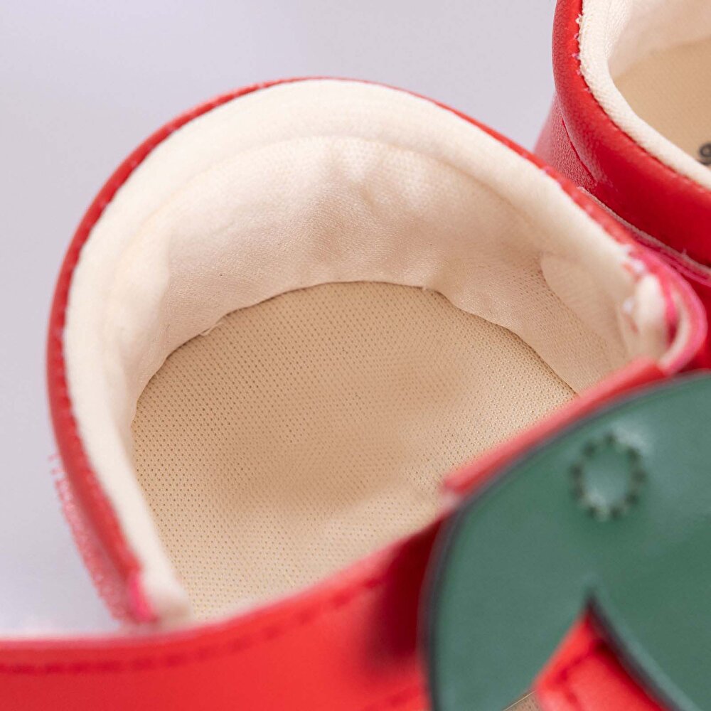 Kız Bebek Yürüme Öncesi Suni Deri