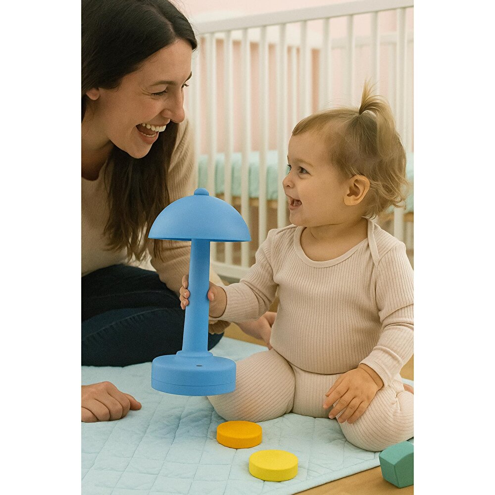 Şarjlı ve 3 Kademe Işık Ayarlı Masa Lambası Mavi