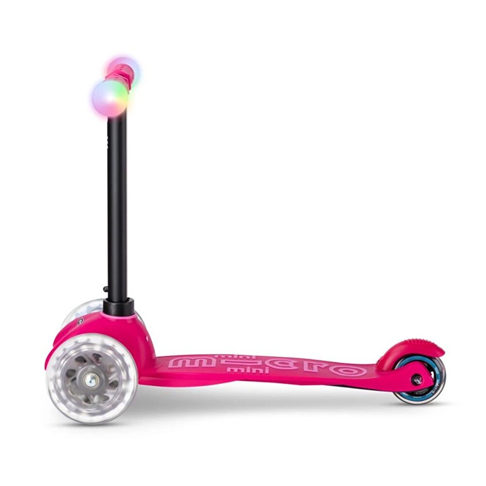 Micro Mini2Grow Deluxe Magic LED 3 Tekerlekli Scooter Pink