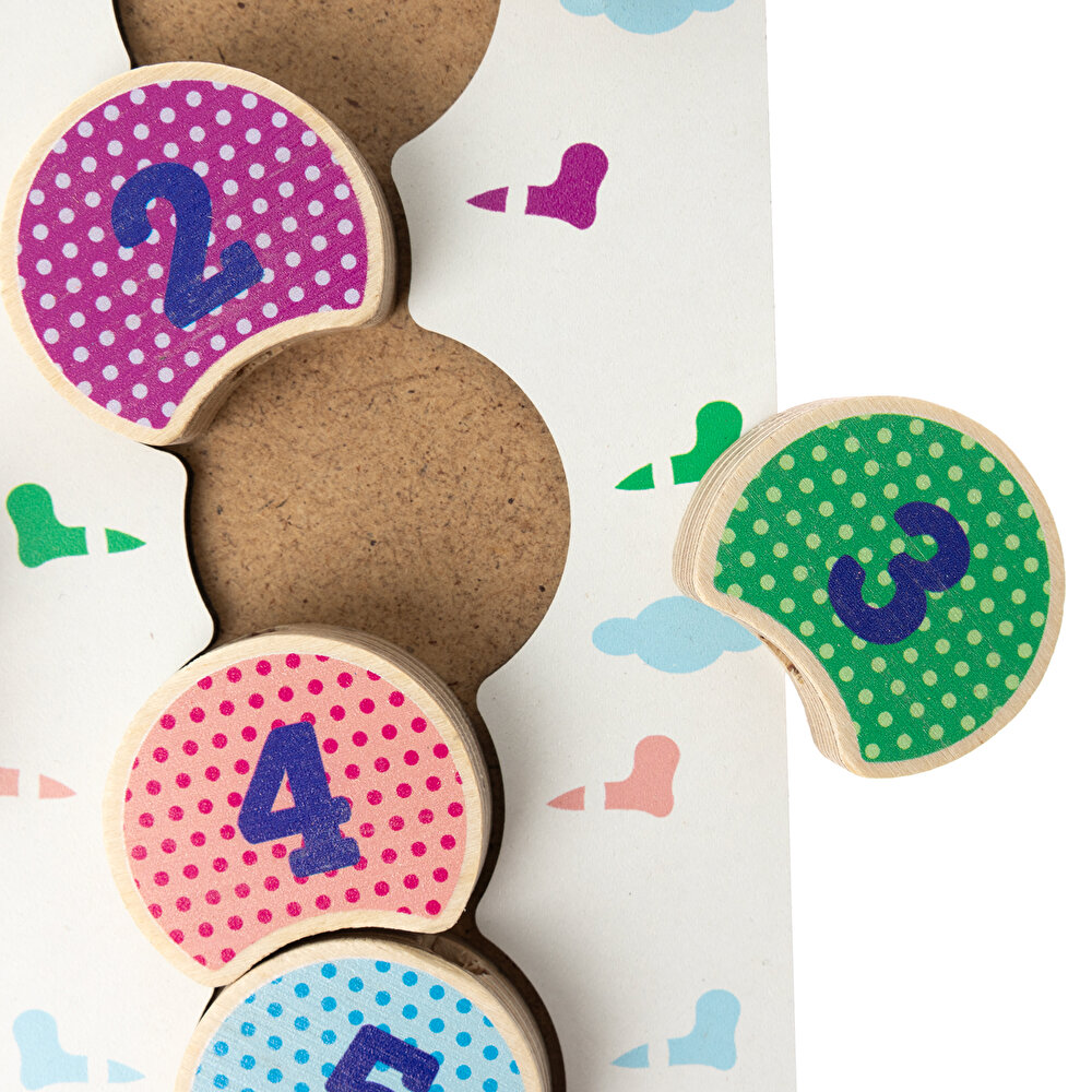 Montessori Tırtıl İpe Dizme oyunu