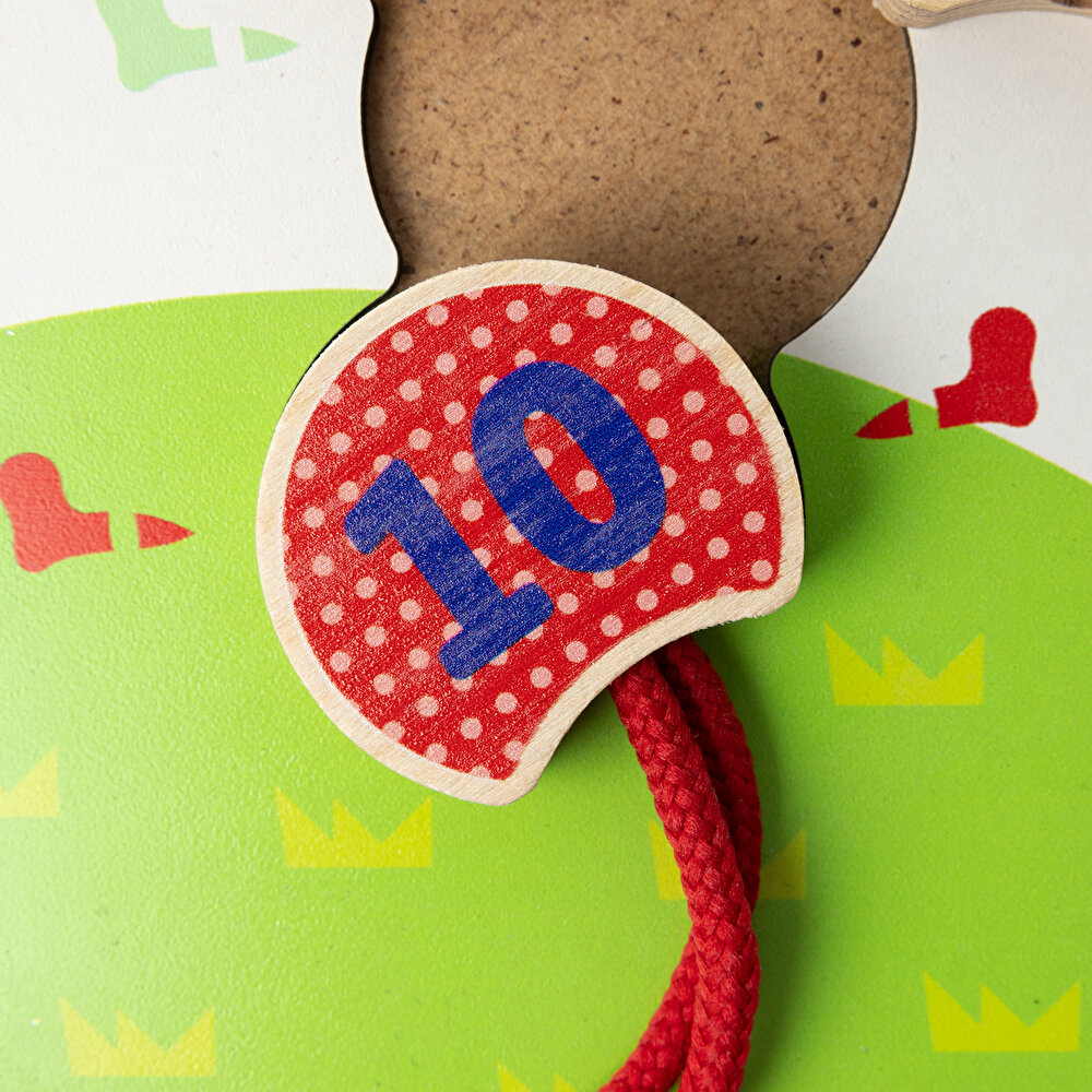 Montessori Tırtıl İpe Dizme oyunu