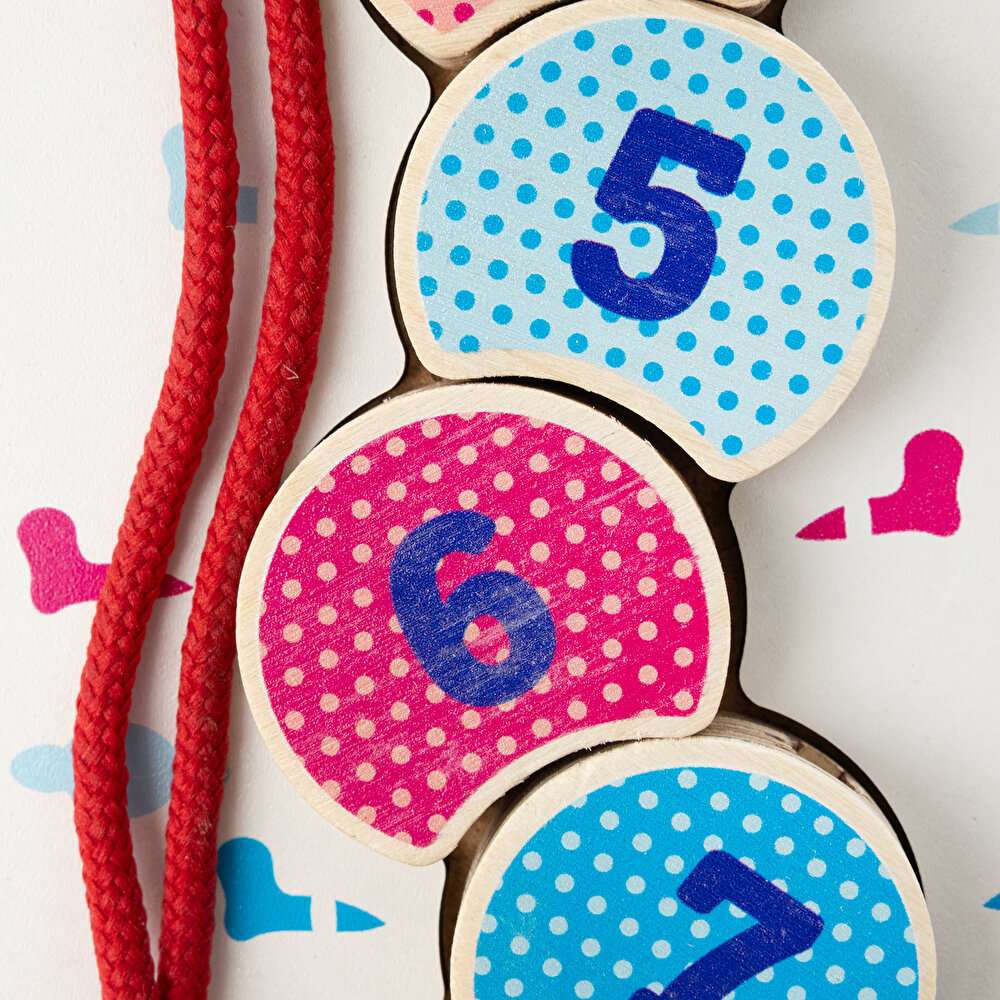 Montessori Tırtıl İpe Dizme oyunu