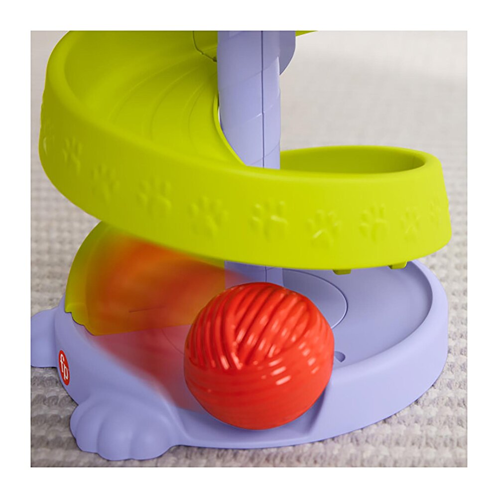 Sevimli Kedinin Top Kulesi