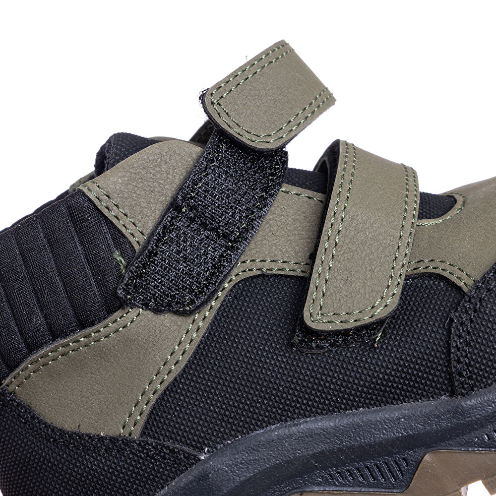 Erkek Bot Erkek Bebek