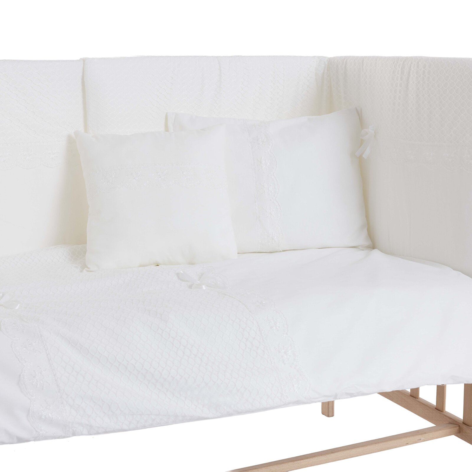 10 Parça Uyku Seti Güpürlü Krem