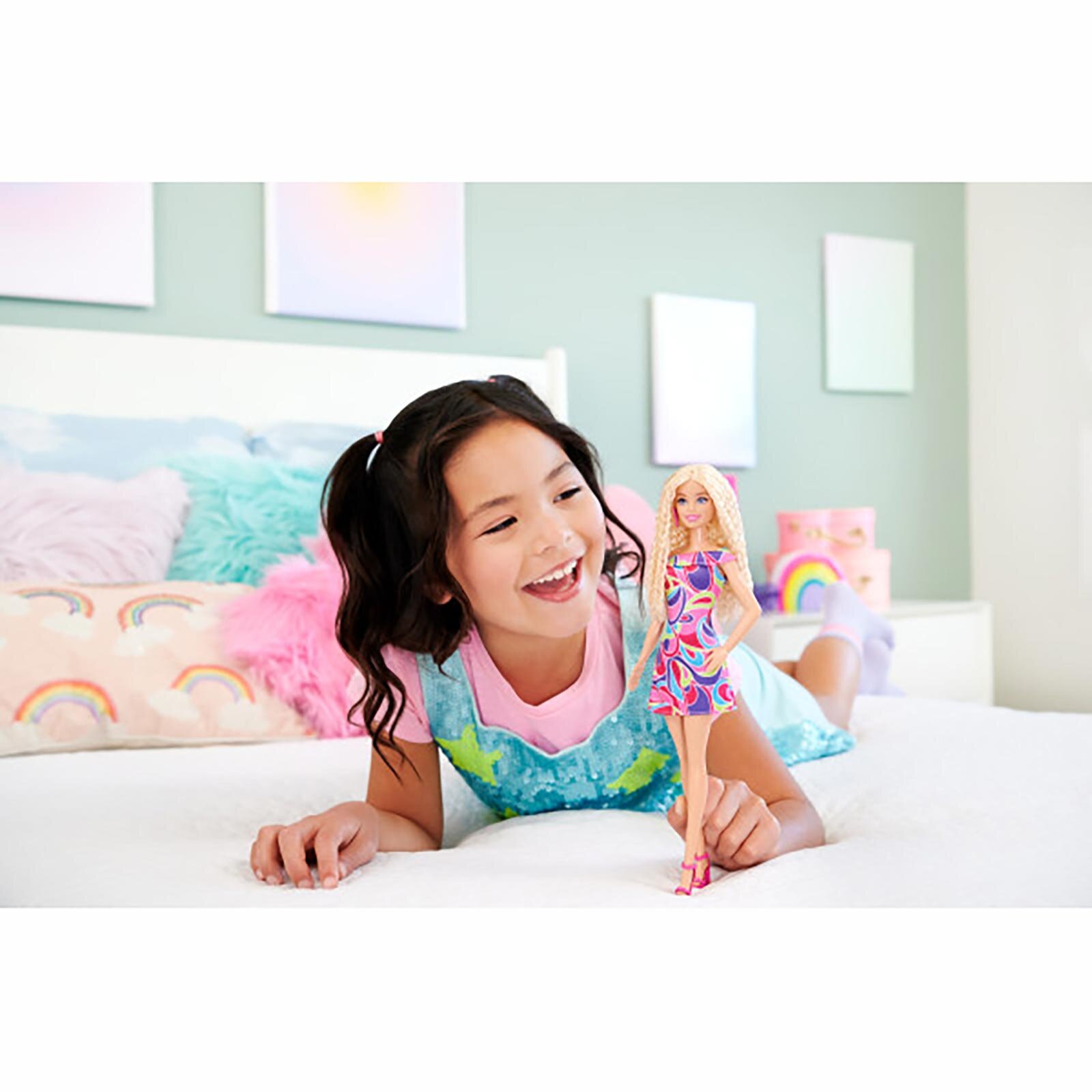 Büyüleyici Parti Bebekleri - Renkli Elbiseli Büyüleyici Parti Bebekleri - Renkli Elbiseli