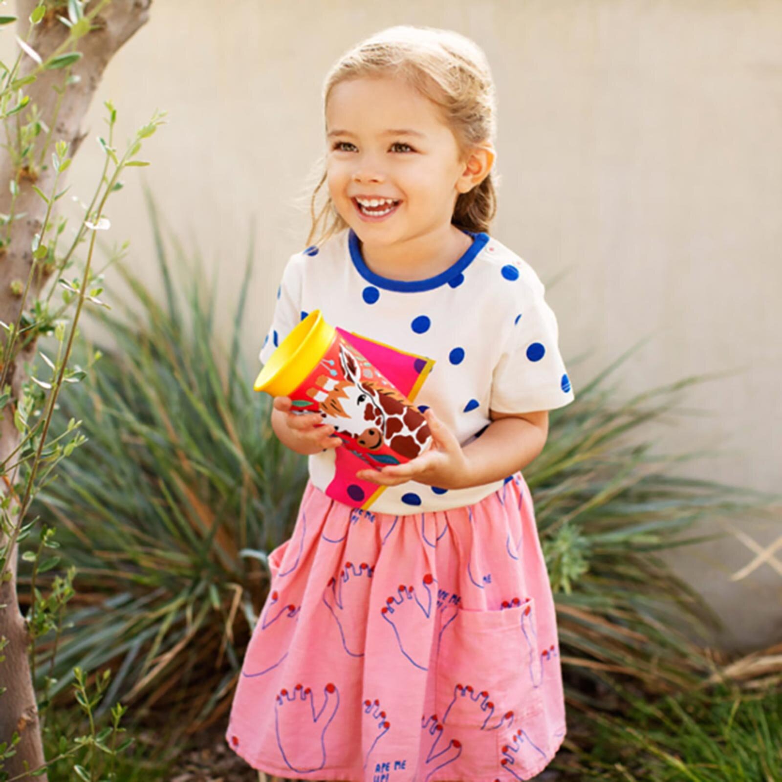 Miracle 360 Derece Zürafa Desenli Alıştırma Bardağı 1+ Yaş 266 ml Miracle 360 Derece Zürafa Desenli Alıştırma Bardağı 1+ Yaş 266 ml